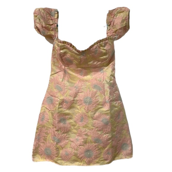 Lulus NWT Pink Yellow Jacquard Floral Puff Sleeve Mini Dress Size S U9 - Picture 2 of 8